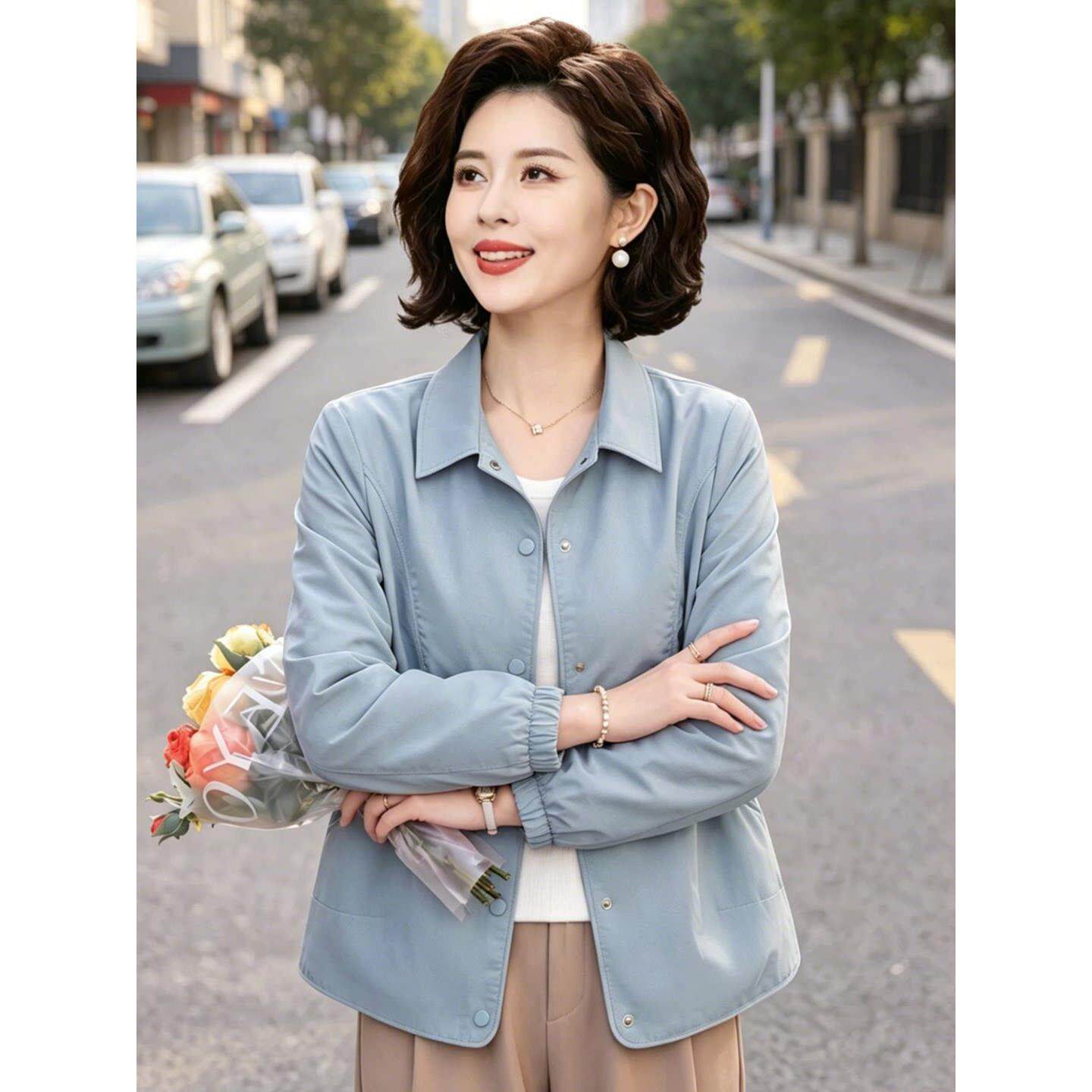 小个子妈妈春装翻领衬衫外套中年女式短款薄款夹克春夏季上衣开衫