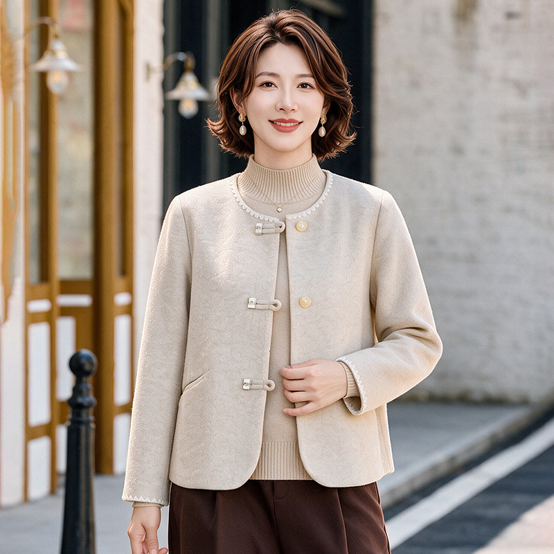 中年妈妈秋装时尚毛呢外套2026新款中老年女装春秋气质小香风上衣