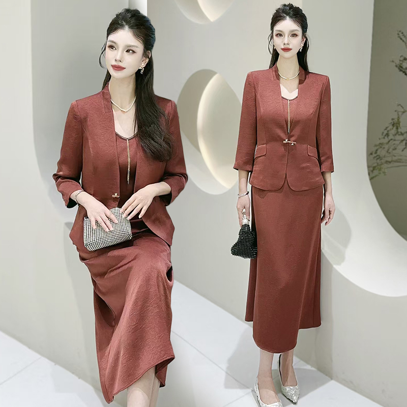 中式国风西装外套女2025新款春秋款爆款高级感阔太太洋气盘扣套装
