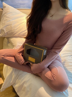 黛美茄黑色大圆领女款无痕发热纤维双面婴儿绒弹保暖内衣套装8551