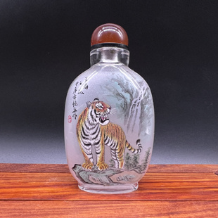 手绘十二生肖内画鼻烟壶摆件外事商务瓶内画特色非遗工艺品礼品