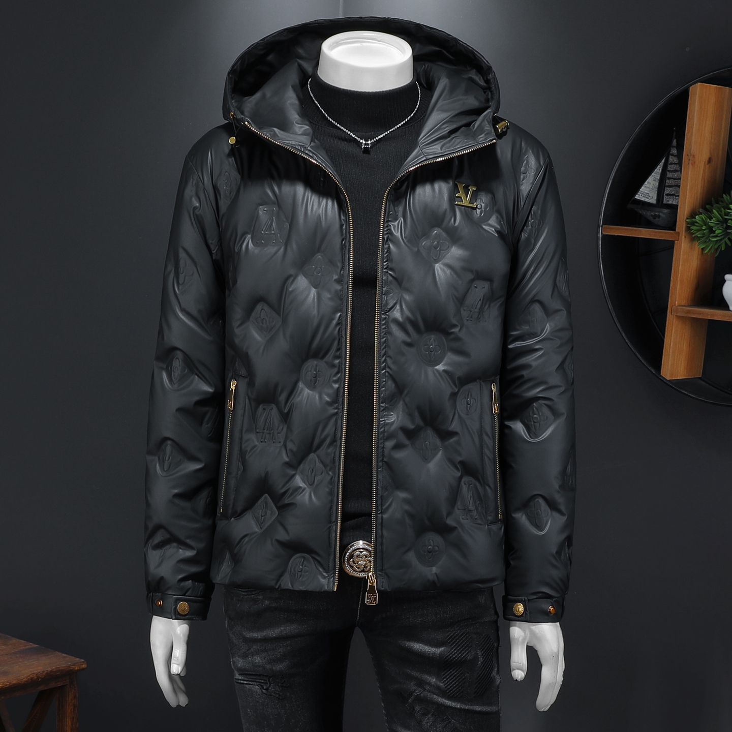 2025秋冬装90%绒连帽羽绒服男钱塘6006-5520-P330假模图，男装羽绒服，钱塘6006(原3029)