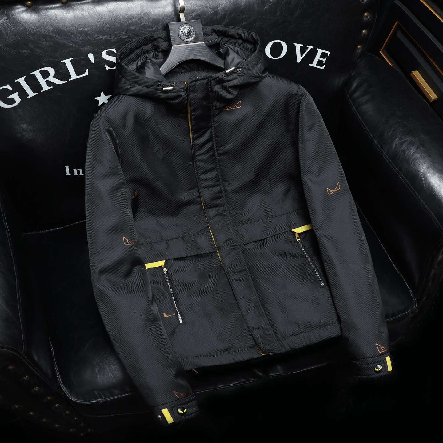 2025秋冬装90%绒连帽羽绒服男钱塘6006-5111-P350沙发图，男装羽绒服，钱塘6006(原3029)