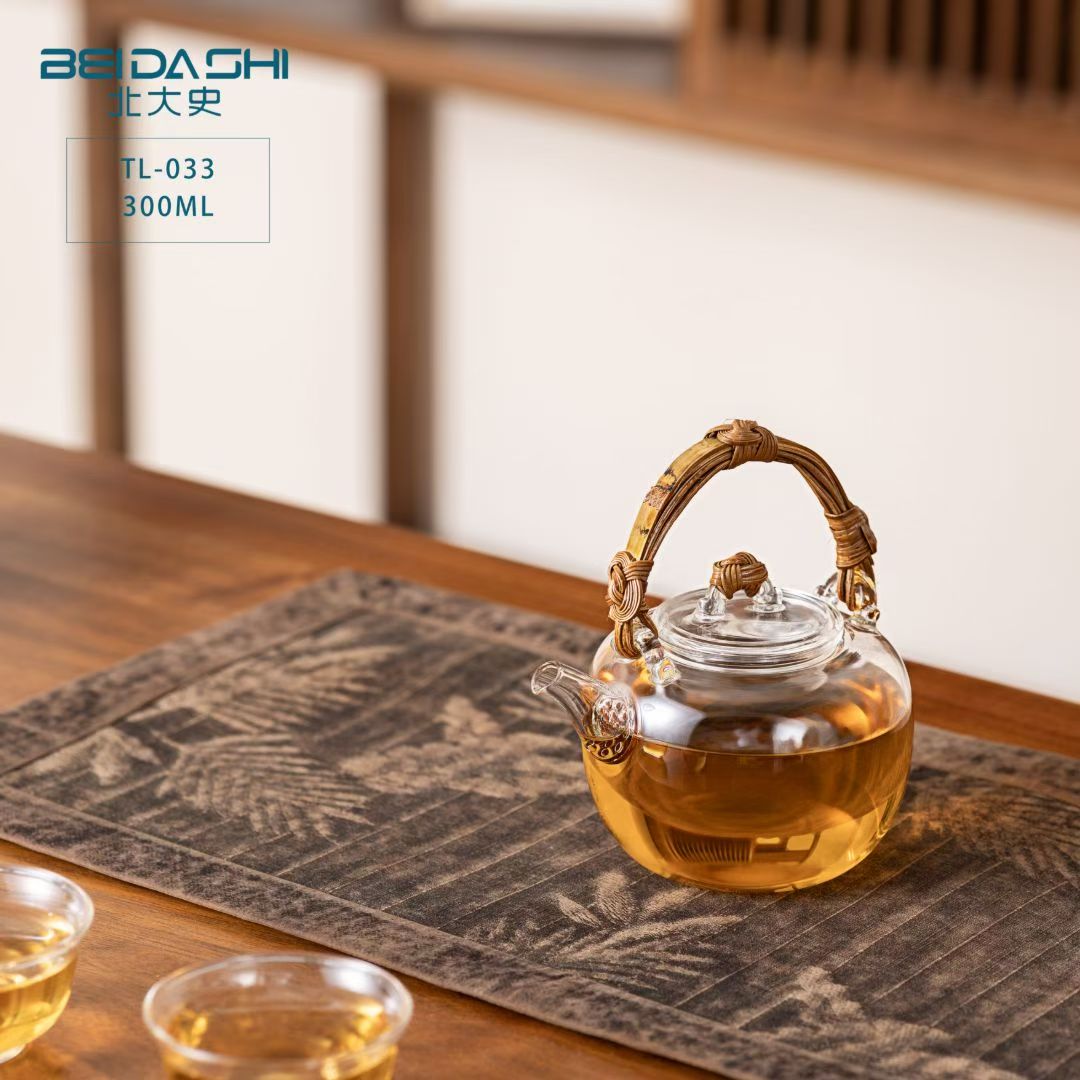 北大史新品藤编提梁壶耐高温玻璃煮茶壶泡茶壶纯手工编制