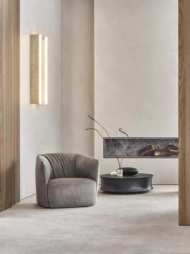 千锤百炼展现自然纹理的茶几|Poliform