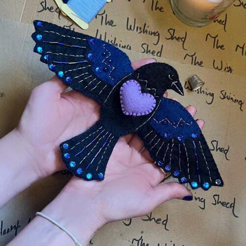 Raven’s Keepsake – Guardian of Stitches 渡鸦珍藏包针线材料