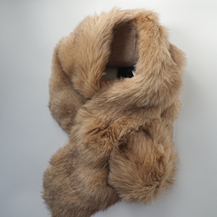 Z家浅卡其色人造毛秋冬韩版假领子仿皮草围巾大衣礼服外搭毛领子