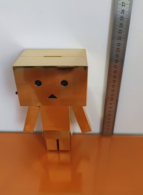 日版taito纸箱人Traitor Danboard金色阿楞存钱罐正版手办模型
