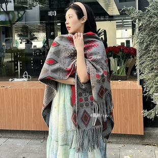 民族风披肩女新疆西藏川西云南丽江大理旅游拍照外搭穿搭披风斗篷