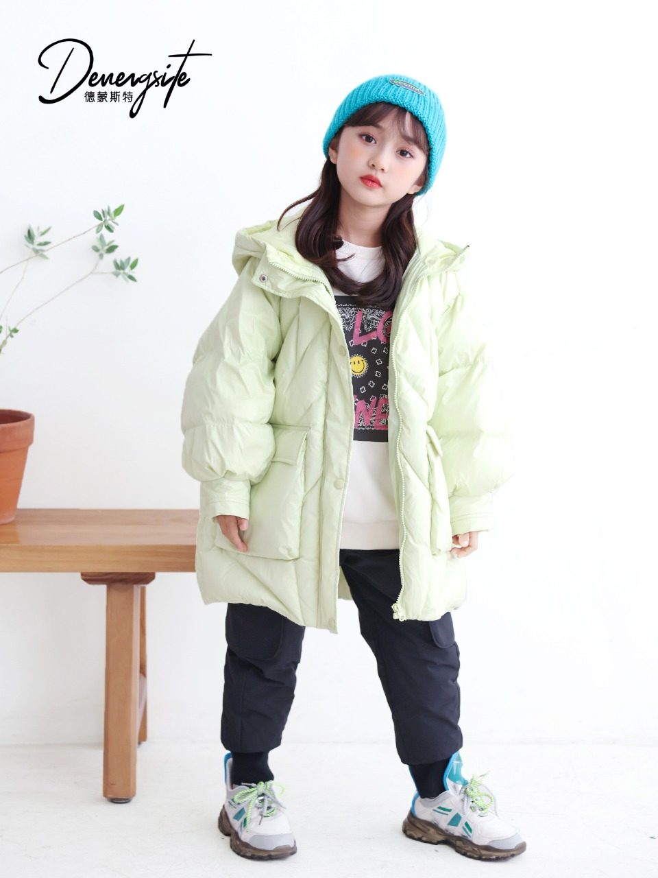 德蒙斯特21女童羽绒服6224222050168