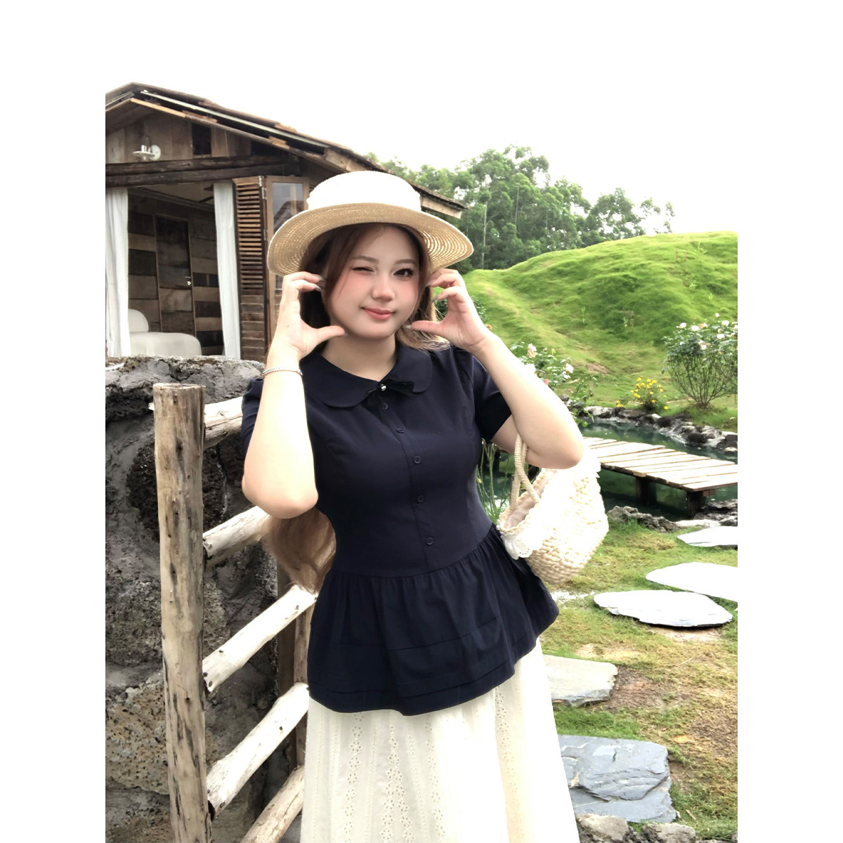 安妮不火 告白手信学院派冰感娃娃领衬衫女微胖大码收腰短袖上衣图片