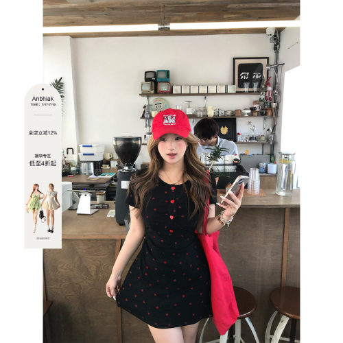 安妮不火恋语织物俏皮感桃心印花连衣裙女微胖大码收腰可爱小裙子