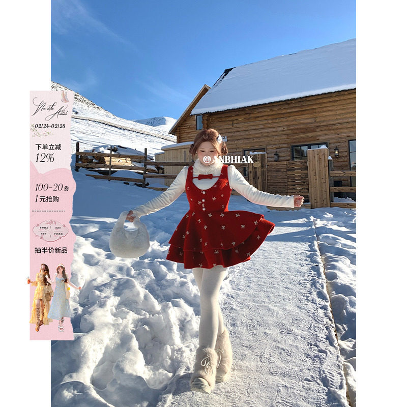 安妮不火甜美系蝴蝶结绣花呢料背心连衣裙女微胖大码圣诞两件套装