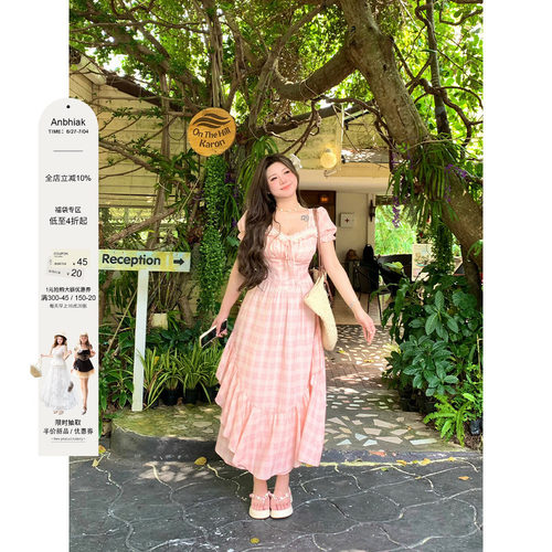 安妮不火南法温柔风格纹公主裙女2025夏季新款微胖大码格子连衣裙
