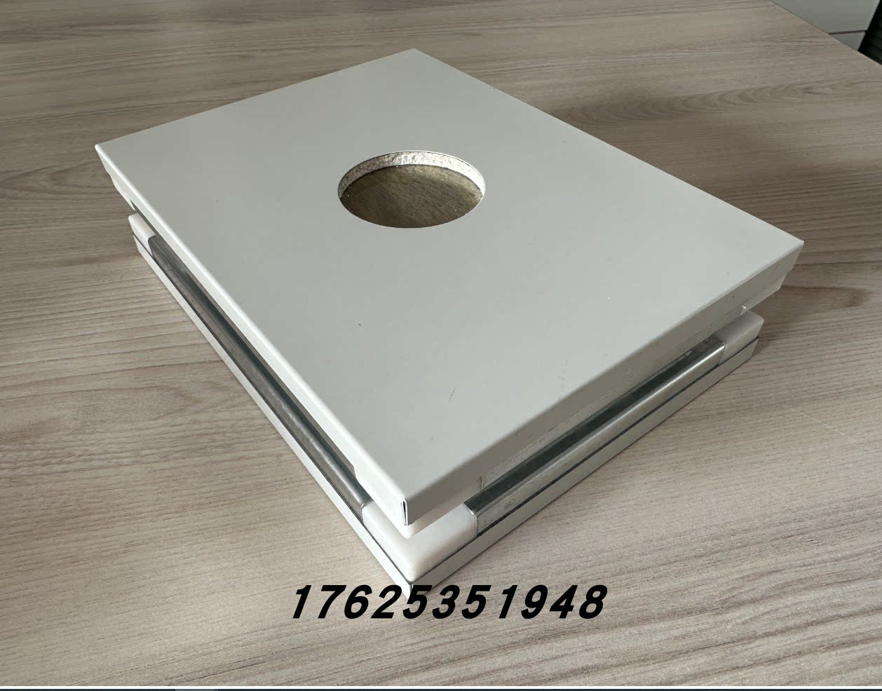 新款单双面玻镁岩棉手工夹心洁净板石膏净化房彩钢板隔墙吊顶隔断