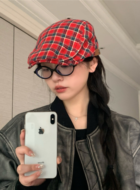 丁走走日系红色格子前进帽春夏显脸小文艺画家帽子女复古贝雷帽潮