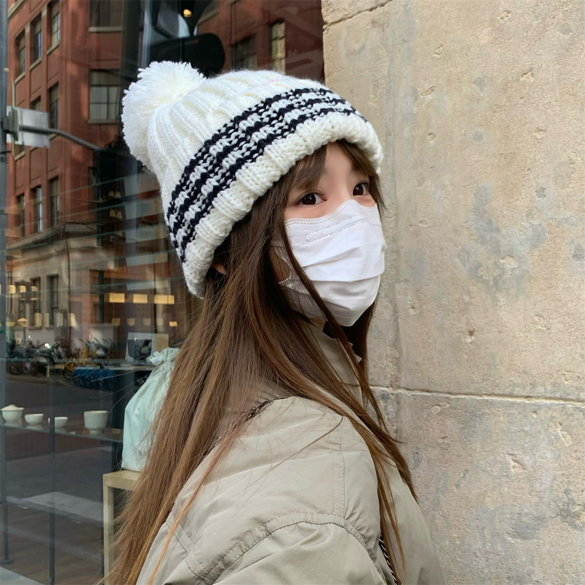 丁走走韩系条纹可爱毛球针织帽