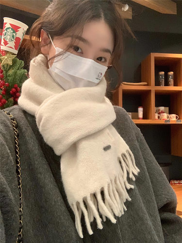 丁走走含羊毛软糯纯色围巾冬季