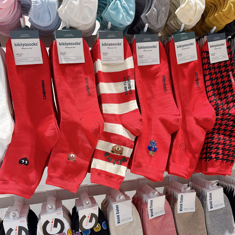 2025本命年袜子男士中筒袜蛇年春秋款韩国吸汗四季棉袜大红色长袜