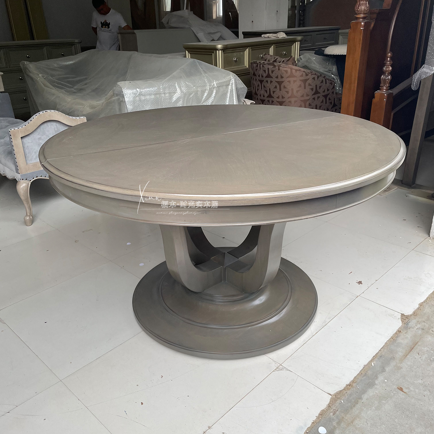 美式乡村圆形实木餐桌北欧复古仿古家用圆餐桌轻奢简约实木桌子