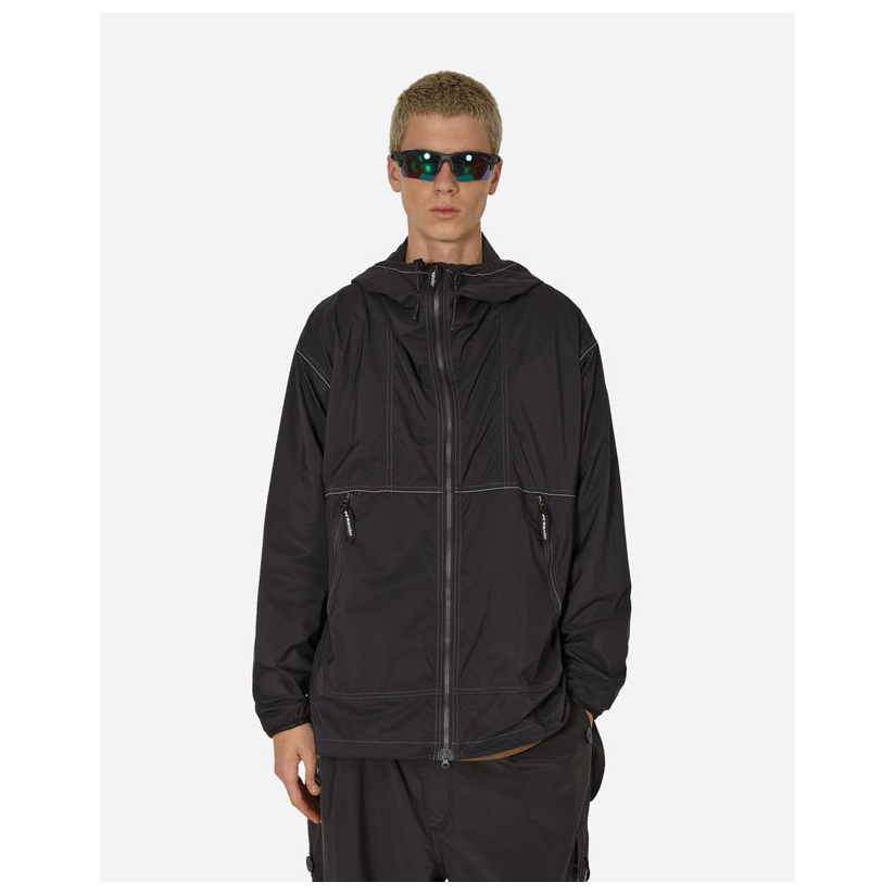 and wander pertex 黑色风衣男