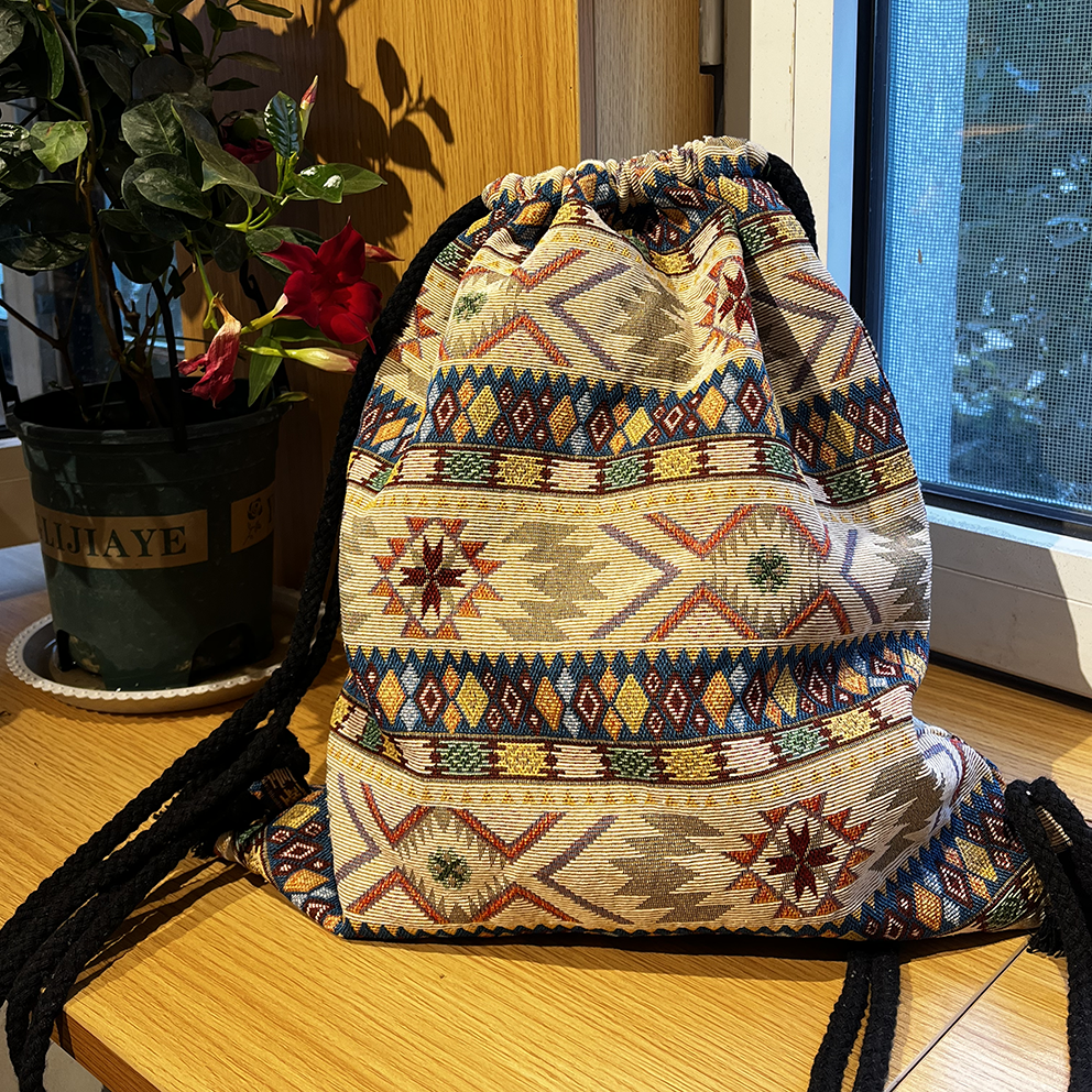 双肩包休闲运动骑行瑜伽登山短途旅行户外提花刺绣百搭束口包袋