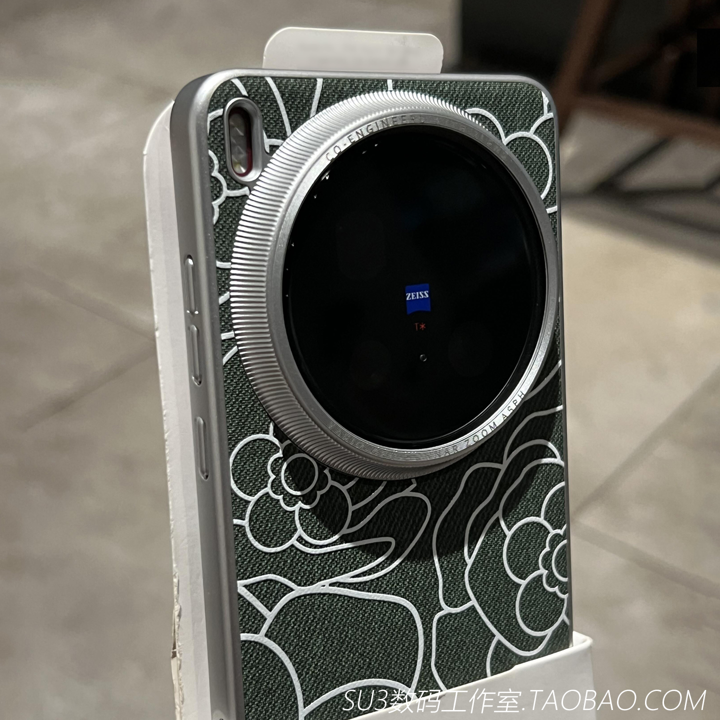 墨绿山茶花印花亚毛麻布纹适用iPhone16plus苹果16pro手机壳max小众15气质14高级感13防摔硬壳女磁吸充电网红
