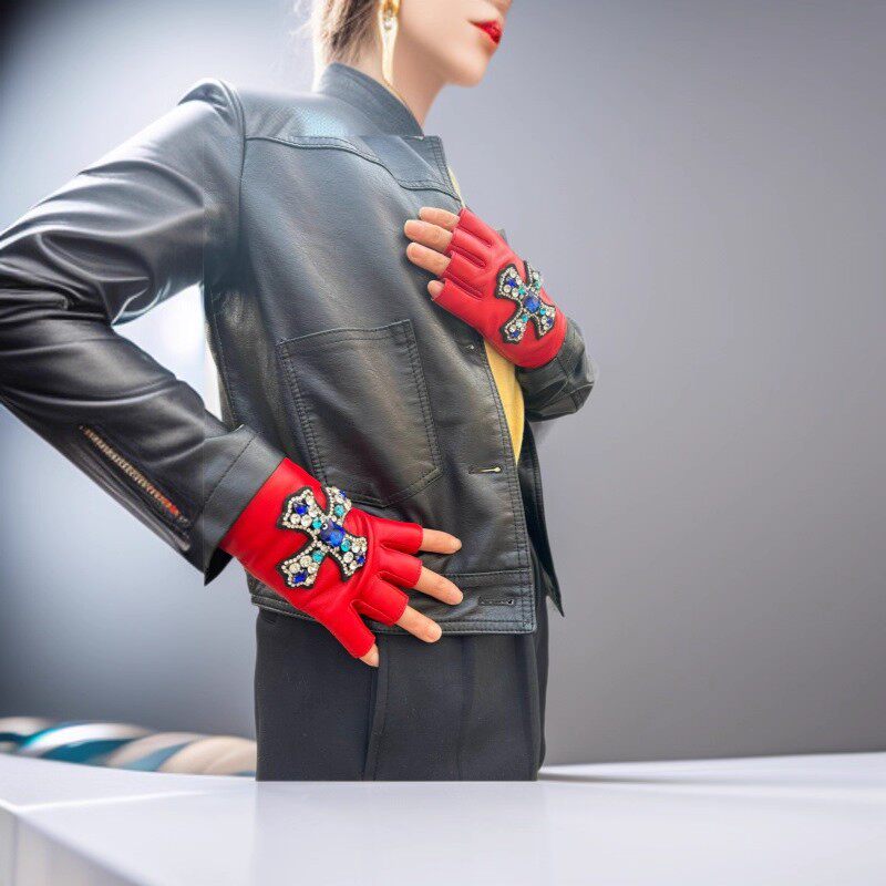 女半指真皮手套简约时尚露指修手羊皮手套时尚水钻十字架驾驶机车