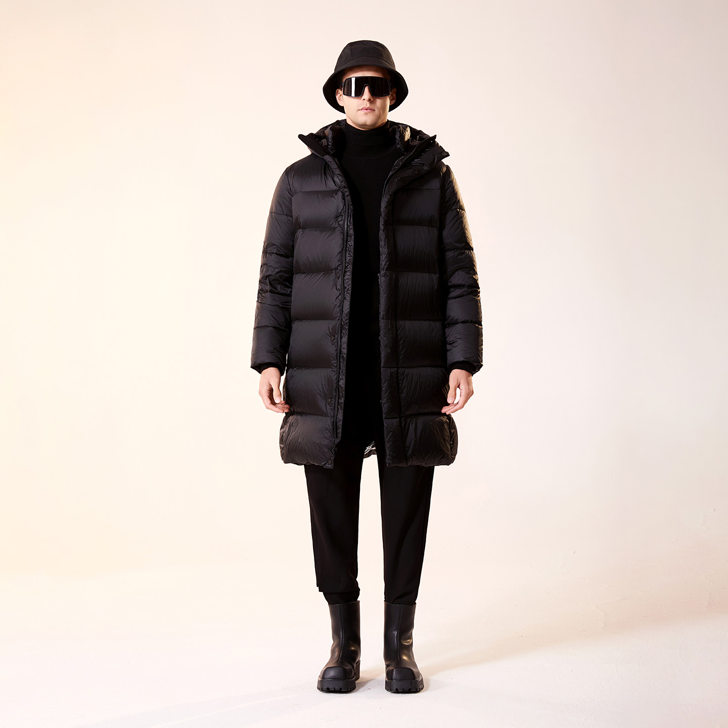 95%白鹅绒加厚情侣羽绒服