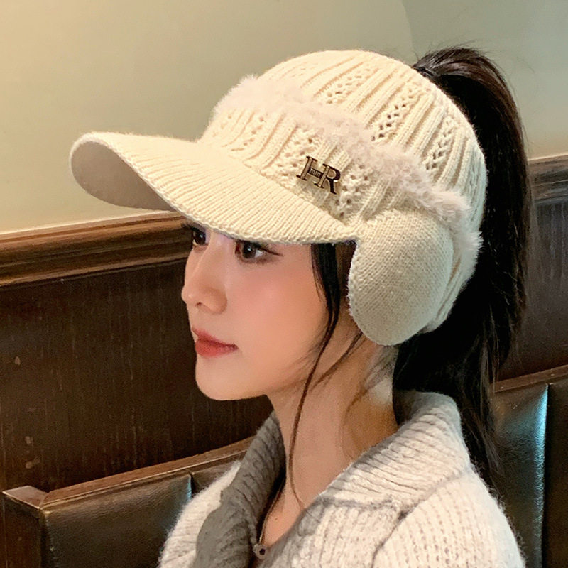 秋冬百搭针织空顶帽韩系字母加绒帽子女款户外骑车防风保暖护耳帽