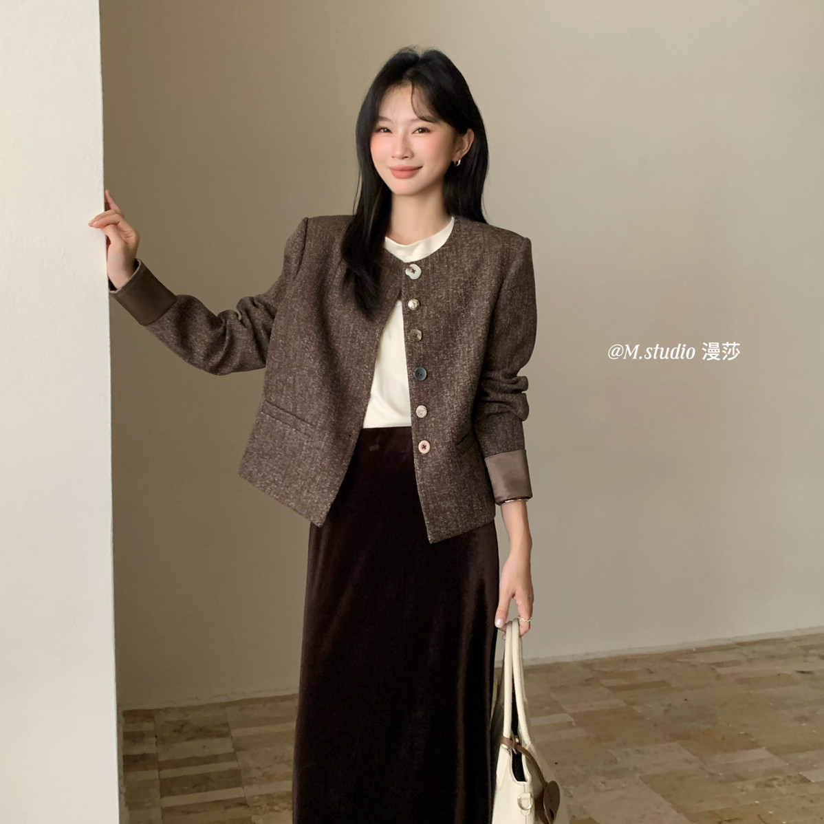 MSTUDIO漫莎-扣子hin洋气混色薄呢袖口缎面撞色气质短外套6015