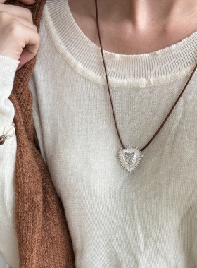 异彩原创设计长款皮绳爱心编织链