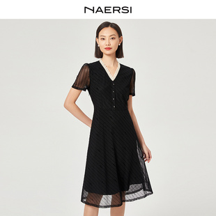 V领连衣裙女法式 新款 收腰显瘦通勤约会裙子 娜尔思25夏季 NAERSI