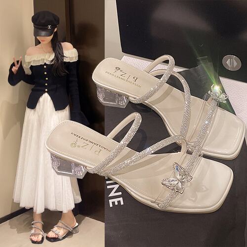 水钻凉拖鞋女款2026新款夏季外穿配裙子水晶粗跟蝴蝶结高跟一字拖