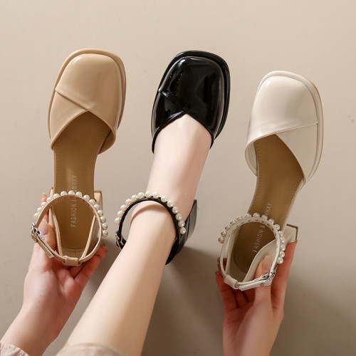 圆头包头粗跟凉鞋中跟