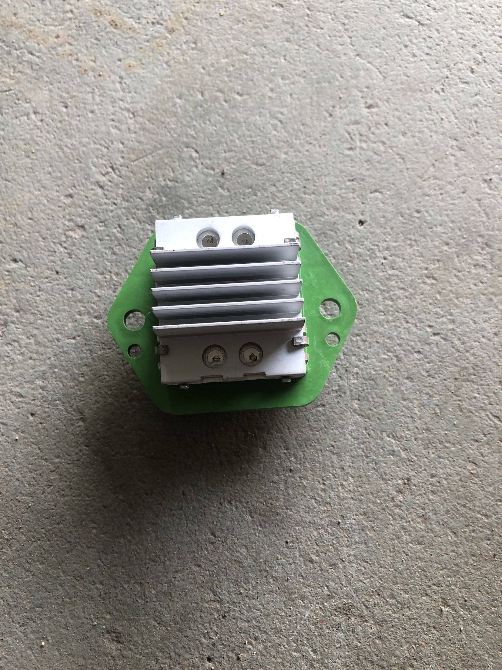 五征原厂配件 五征奥驰1800 奥驰2000 暖风电阻 暖风机电阻变阻器