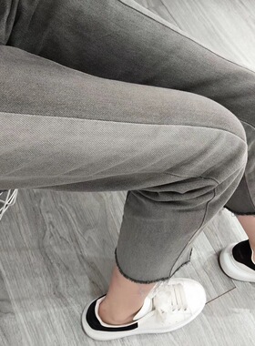 25秋新款女灰色拼接水洗磨白牛仔裤 棉软亲肤高腰显瘦九分裤