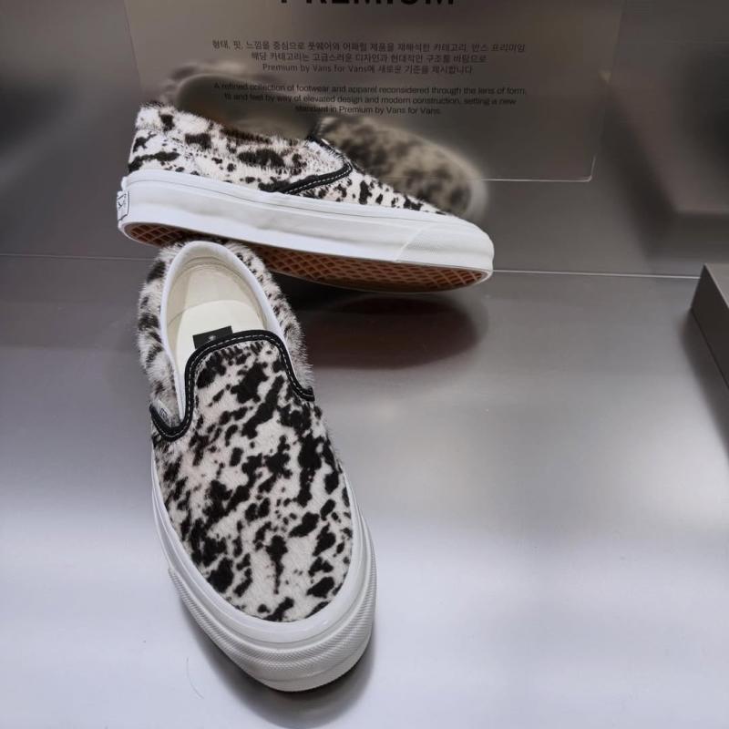 日本代购直邮VANS PREMIUM SLIP-ON仿马毛皮质奶牛斑休闲一脚蹬