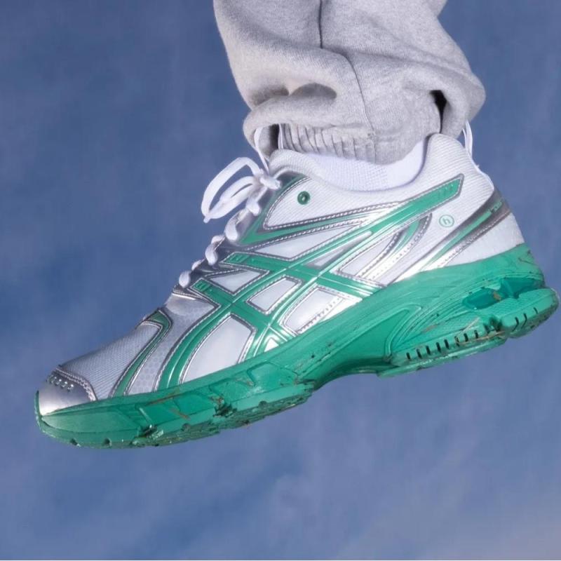 日本代购直邮ASICS GEL-DS TRAINER 14 HIDDEN缓震凝胶休闲运动鞋