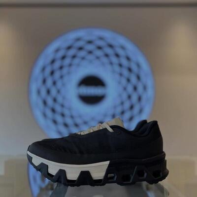 日本代购直邮On Cloudmonster Hyper PAF 1联名怪兽跑鞋运动鞋