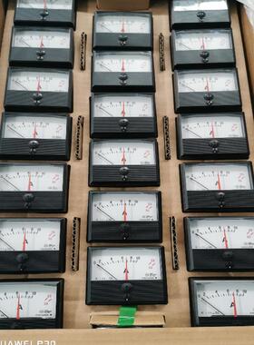 横河YOGAWA电流表，2096A37-A36-N-B-BS,FS 10A,整盒