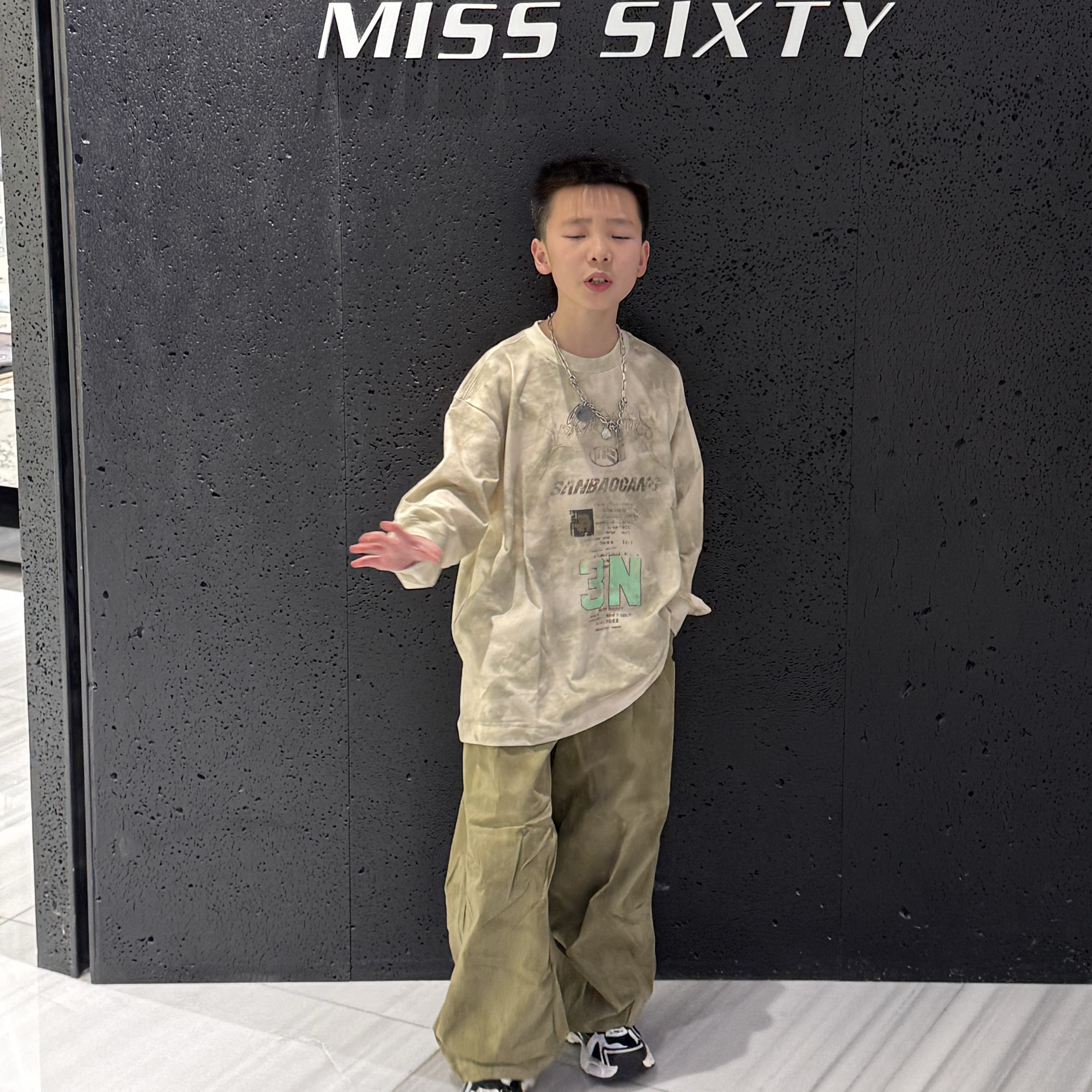 2025新款春夏季薄款中童男女童长袖儿童韩版晕染上衣卫衣T恤潮3N