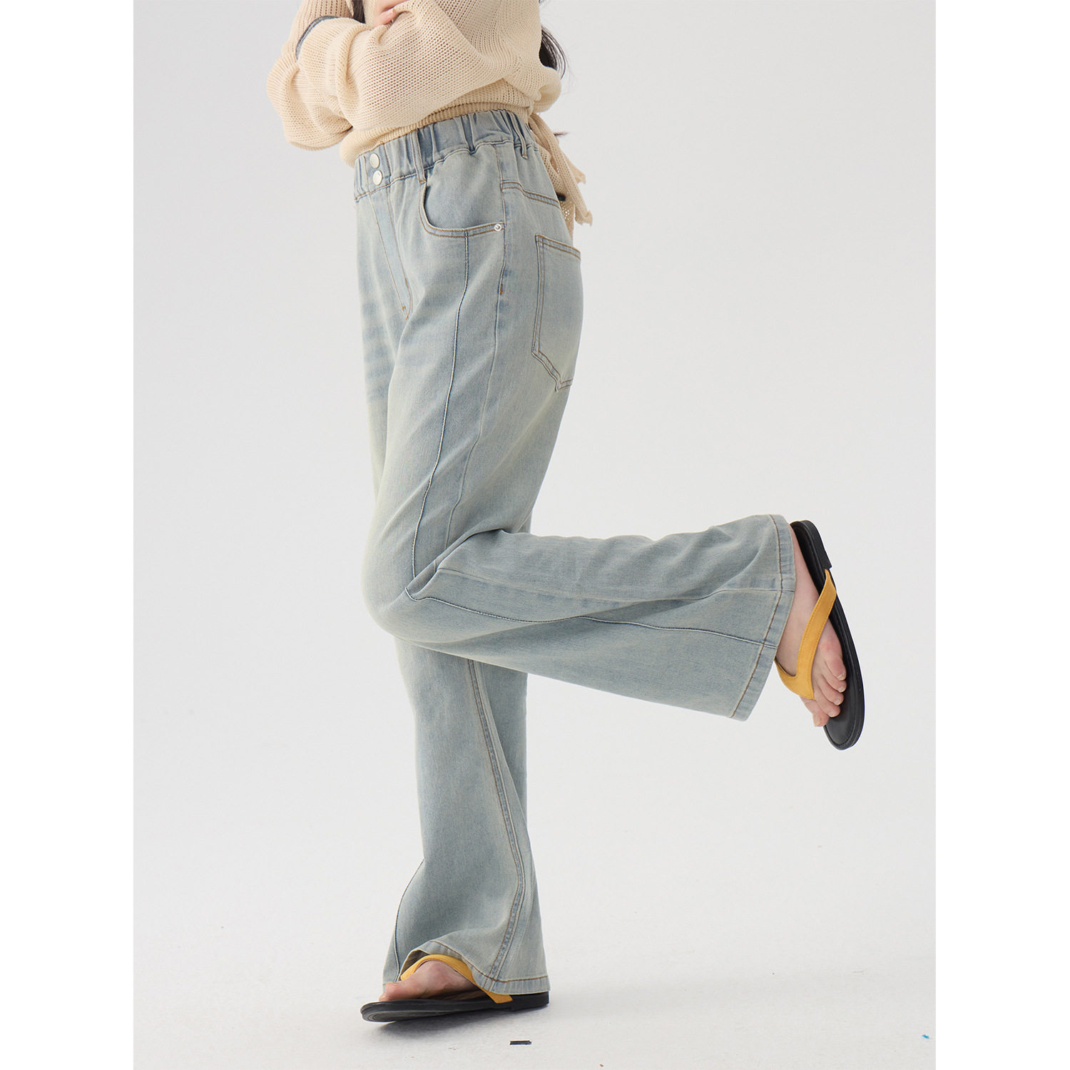 中大女童做旧水洗牛仔喇叭裤26春装新款儿童侧拼修身微喇休闲裤潮