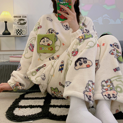 蜡笔小新秋冬季珊瑚绒睡衣女套装