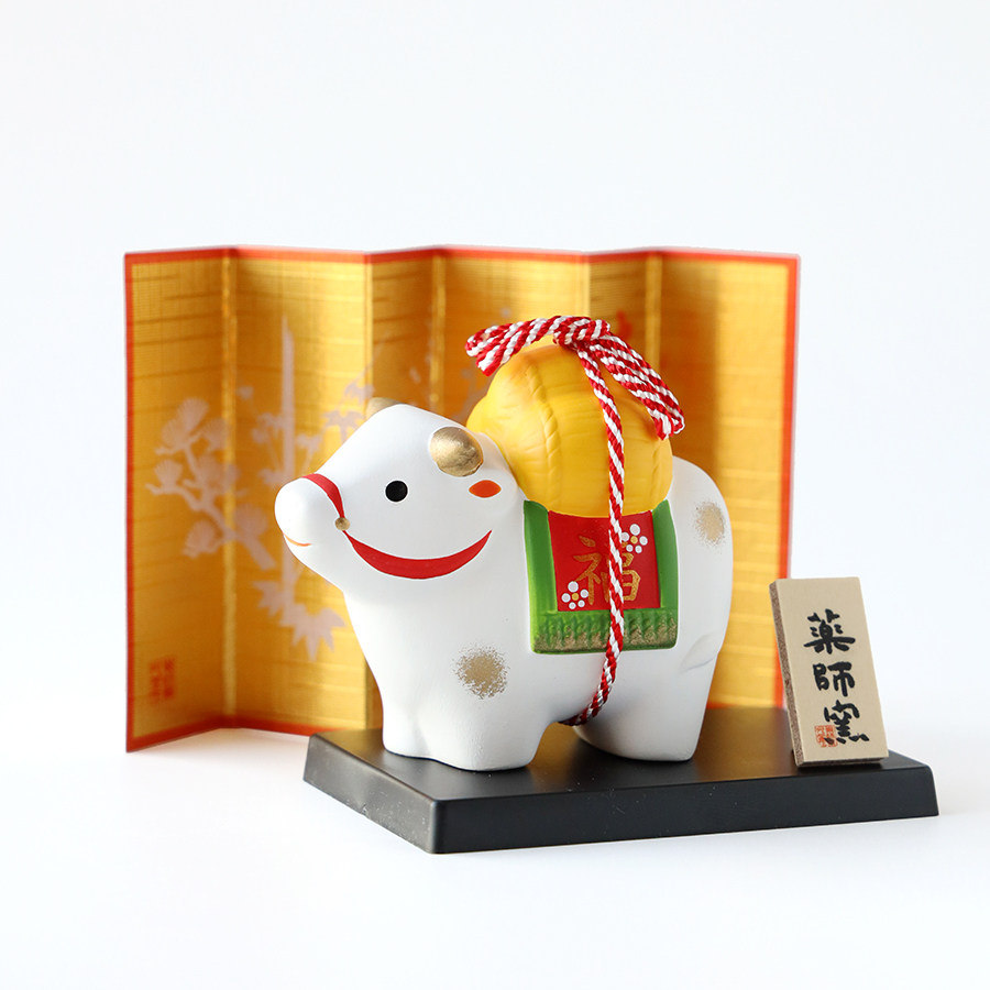 日本进口药师窑陶土招福开运纳财进宝十二生肖牛桌面摆件祝福礼物