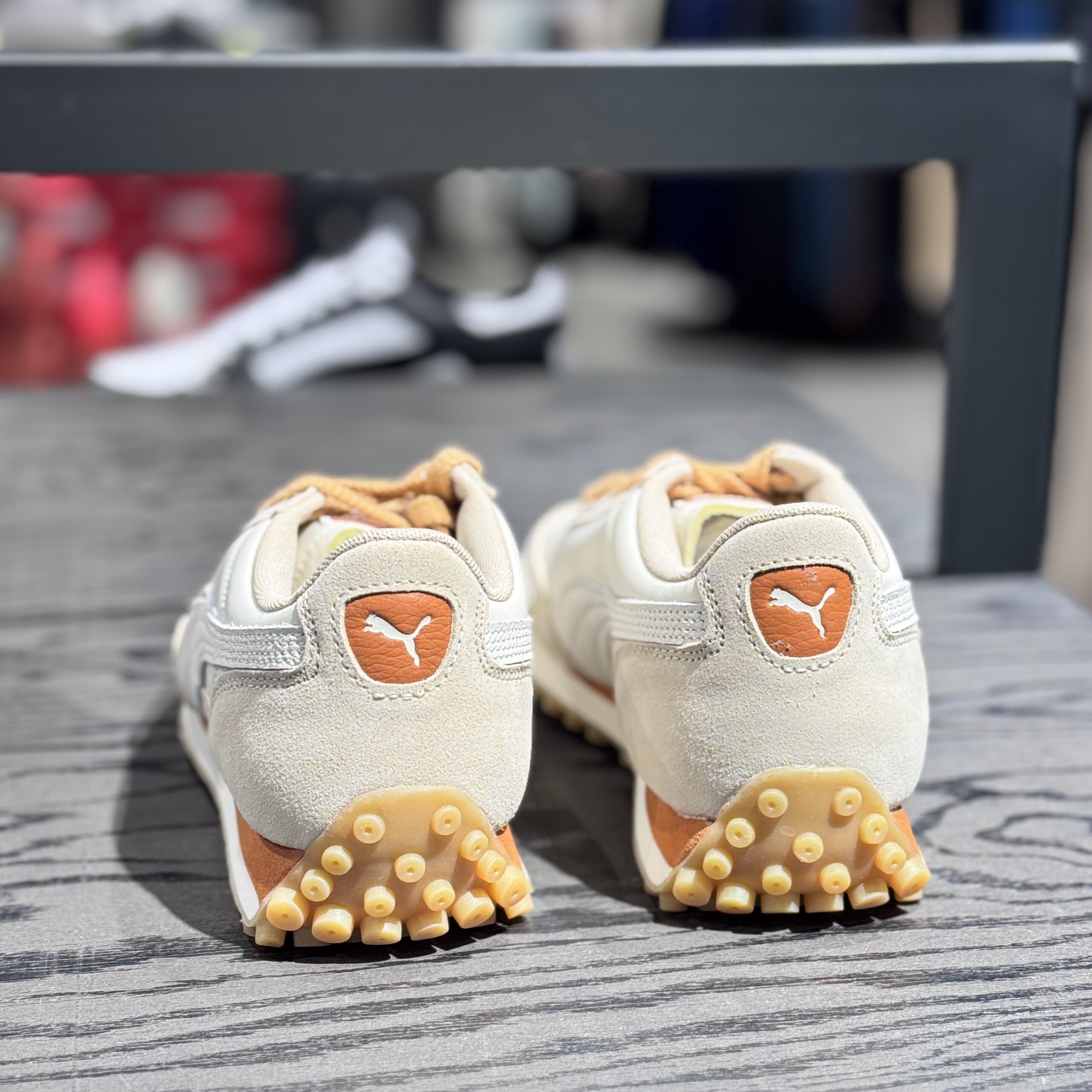 彪马PUMA男子秋冬复古低帮轻便防滑运动休闲阿甘T头跑步鞋400827