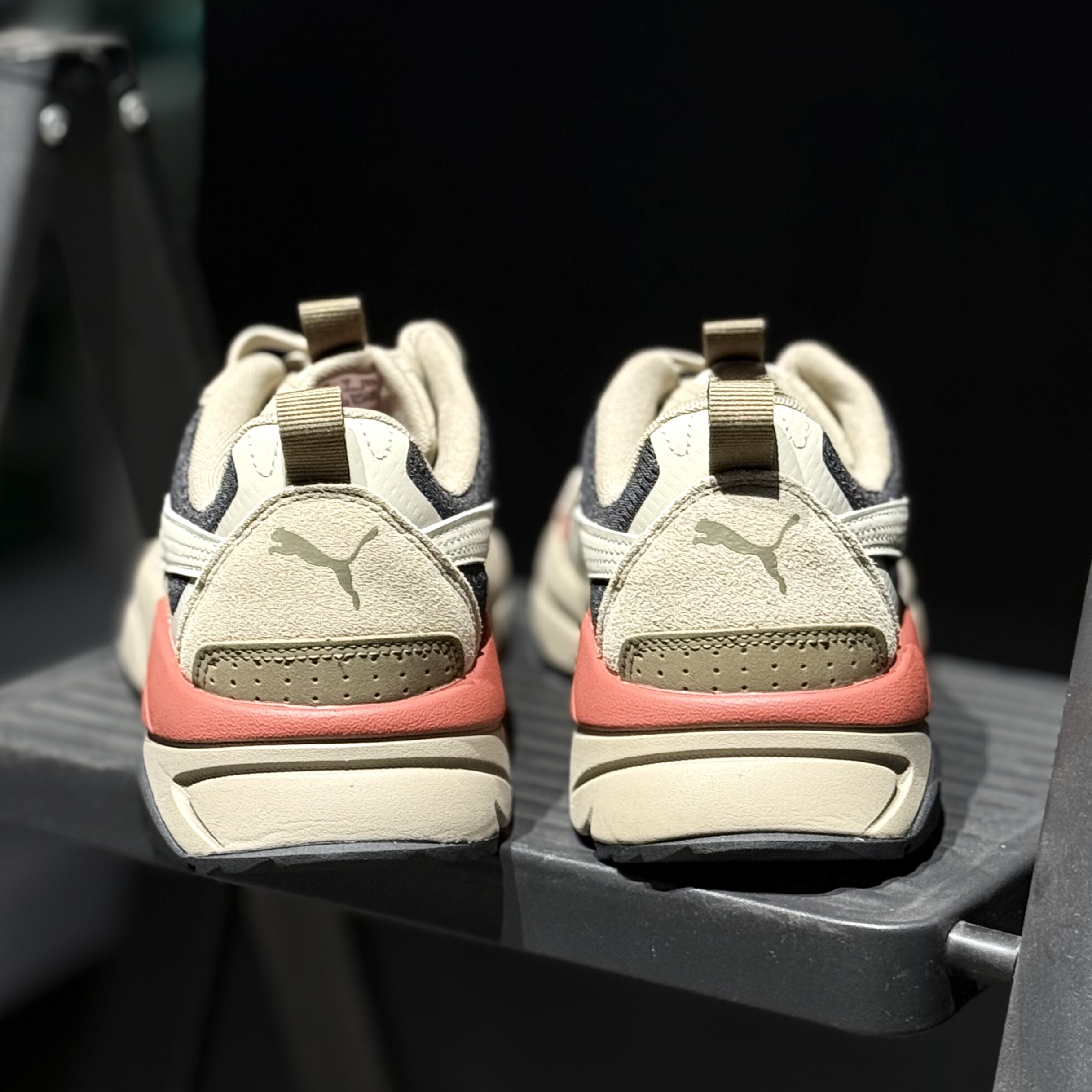 彪马/Puma秋冬男子低帮跑步复古拼接时尚休闲运动老爹鞋392317