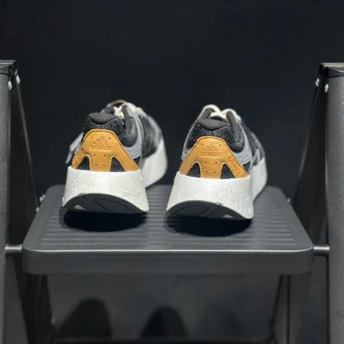 【坏蛋】adidas/阿迪达斯男新款舒适夏厚底跑步运动鞋JP9185