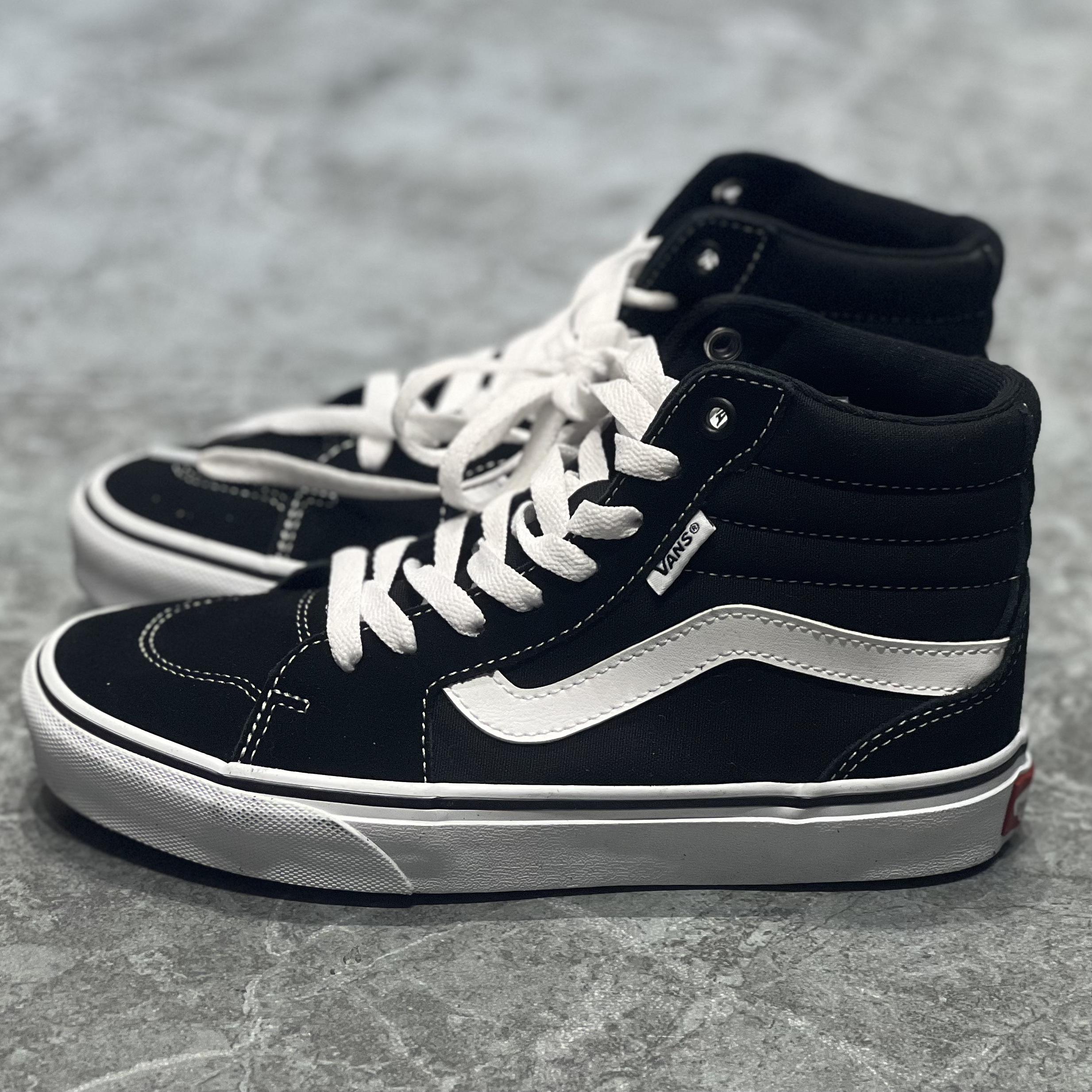 VANS FilmoreHi经典潮流黑白高帮百搭休闲运动滑板鞋VN0A5HYUIJU