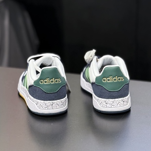 阿迪达斯ADIDAS男子新款 JQ5047 白绿复古百搭低帮耐磨轻便潮流板鞋